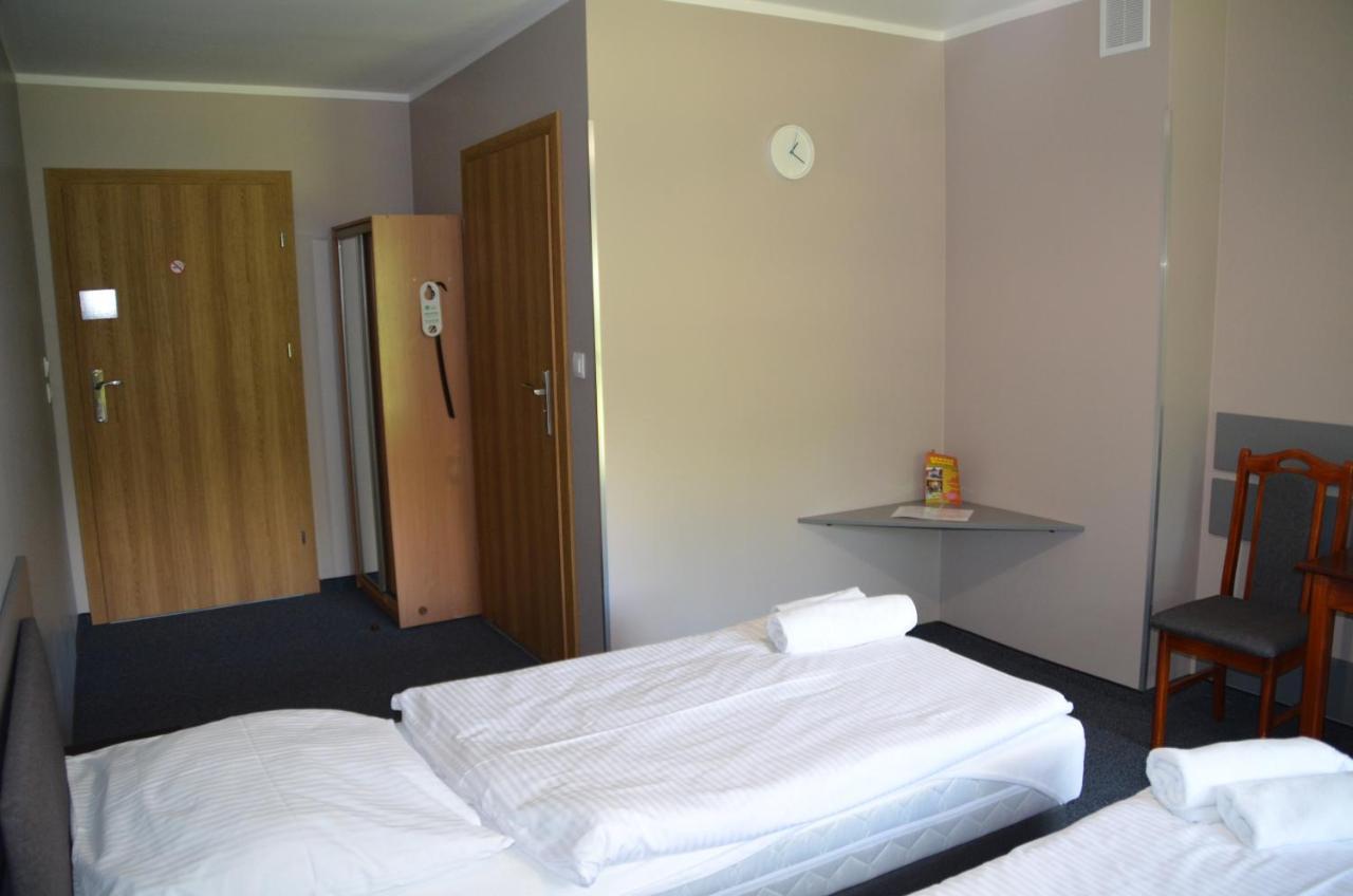Hotel Tenis Chrzastowice Luaran gambar