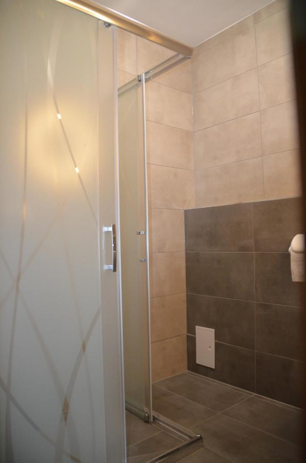 Hotel Tenis Chrzastowice Luaran gambar