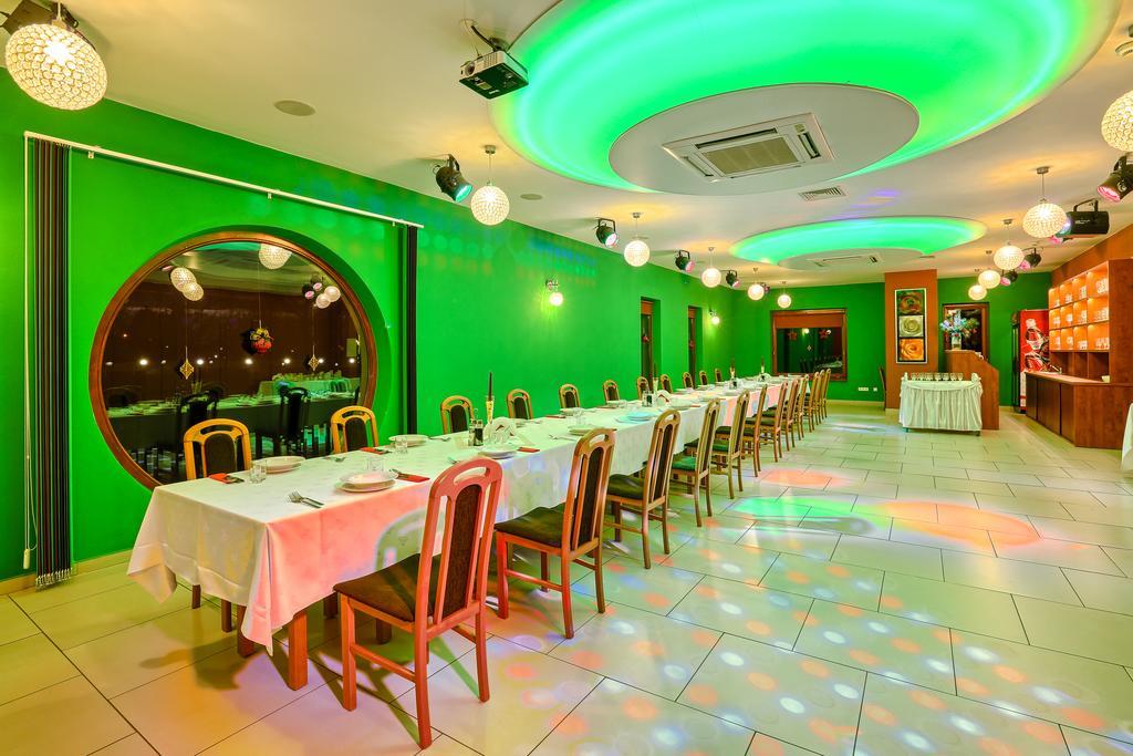 Hotel Tenis Chrzastowice Luaran gambar