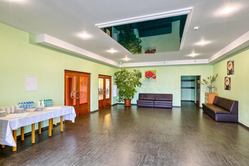 Hotel Tenis Chrzastowice Luaran gambar